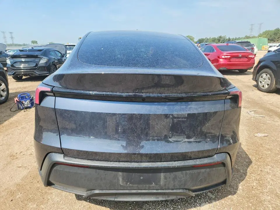 2026 TESLA MODEL Y   