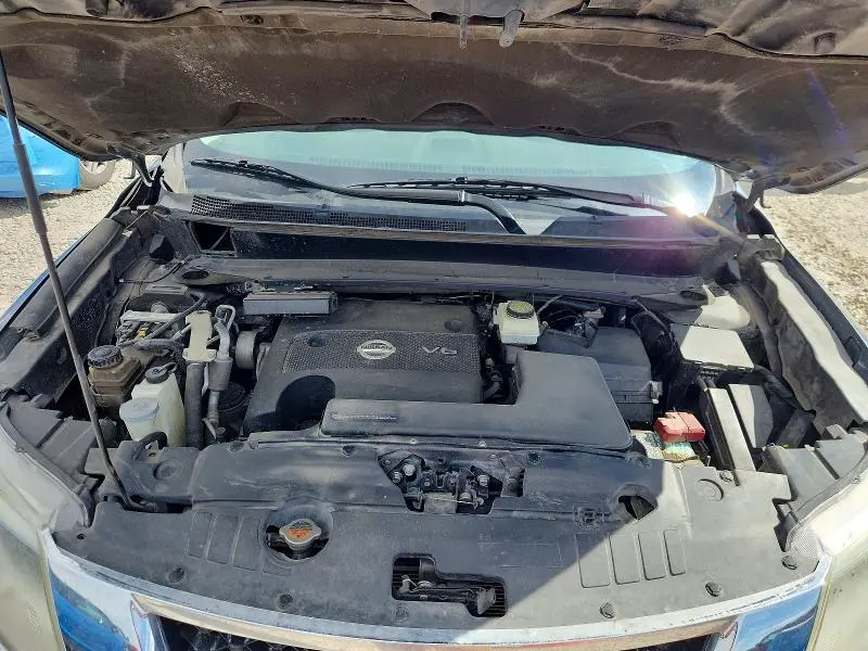 2016 NISSAN PATHFINDER SV  