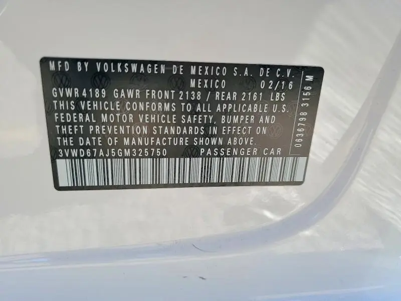 2016 VOLKSWAGEN JETTA SE  