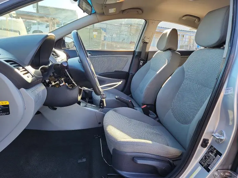 2014 HYUNDAI ACCENT GLS  