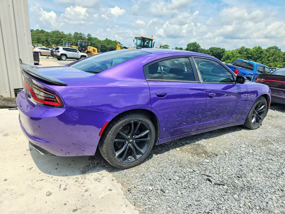 2018 DODGE CHARGER SXT  