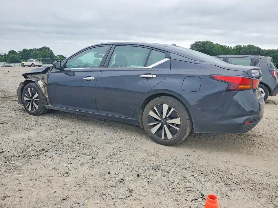 2021 NISSAN ALTIMA SV  