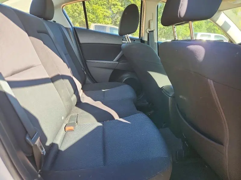 2010 MAZDA 3 I  