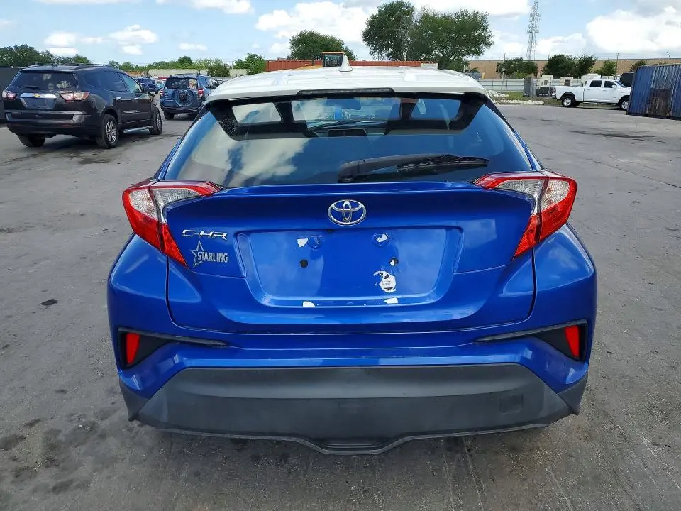 2018 TOYOTA C-HR XLE  