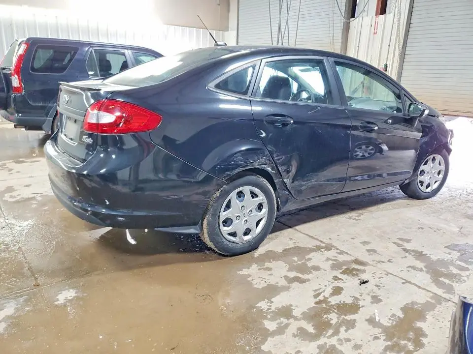 2013 FORD FIESTA SE  