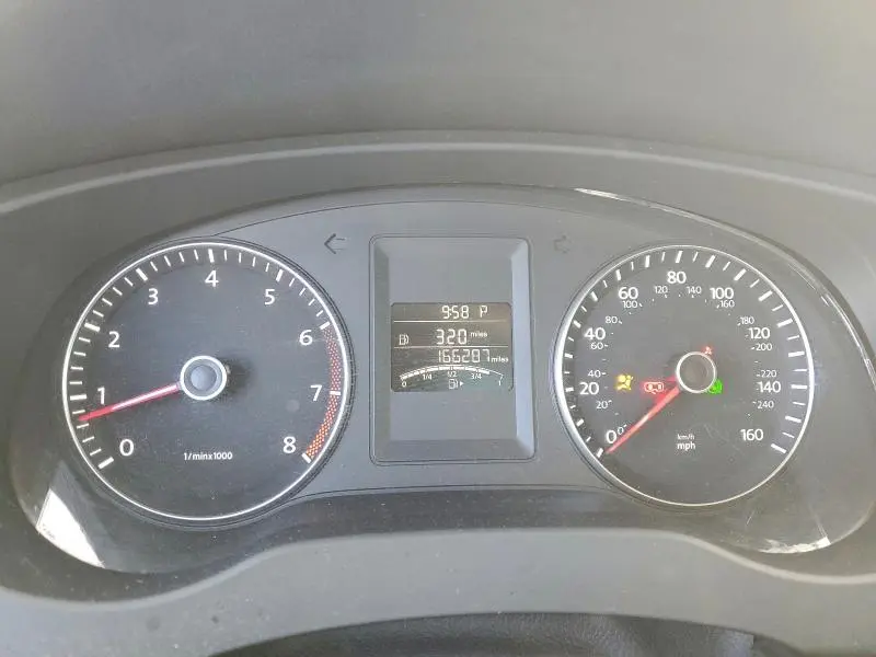 2013 VOLKSWAGEN JETTA SE  