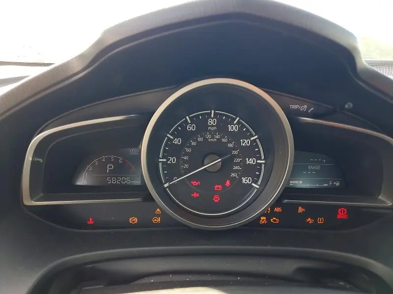 2018 MAZDA 3 TOURING  