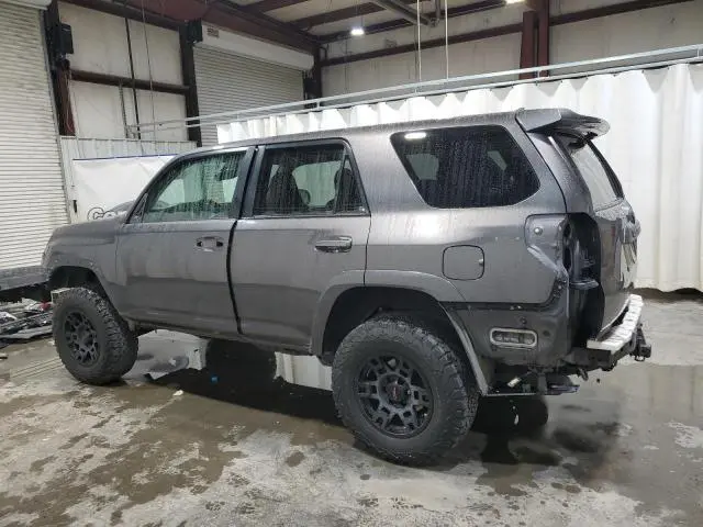 2010 TOYOTA 4RUNNER SR5  