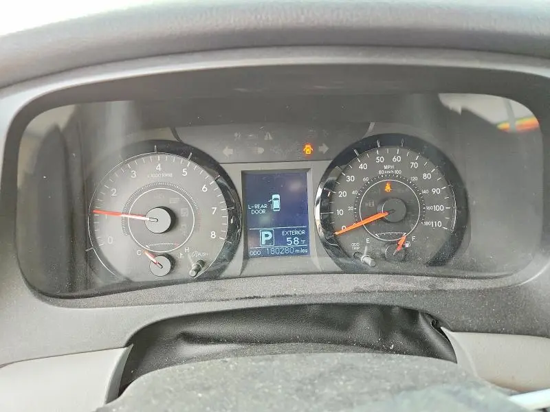 2017 TOYOTA SIENNA LE 8-PASSENGER  