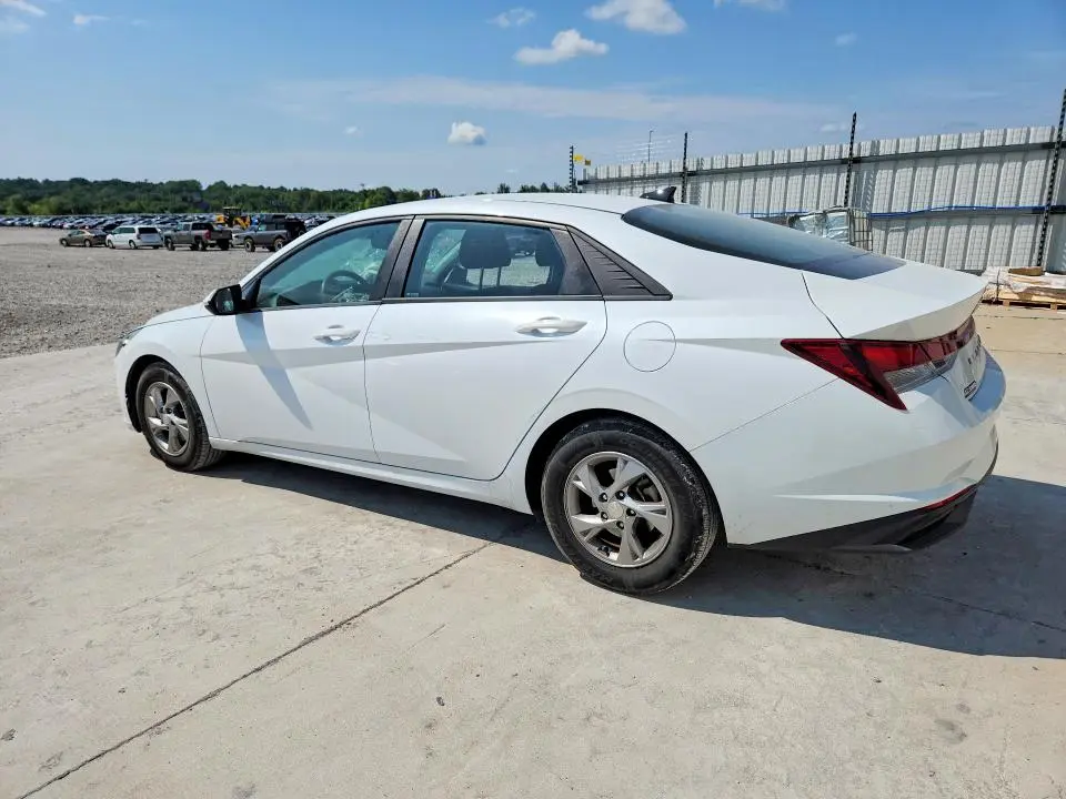 2021 HYUNDAI ELANTRA SE  