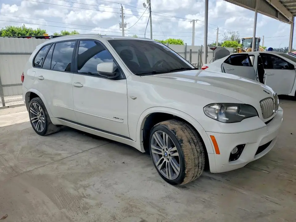 2013 BMW X5 XDRIVE50I  