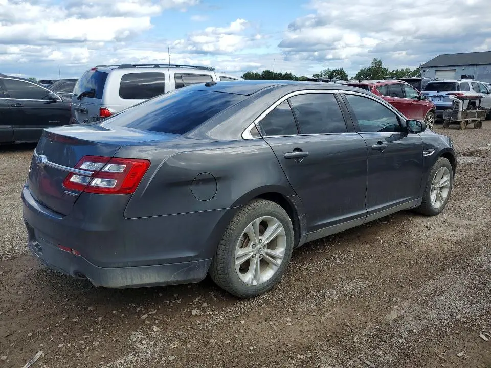 2018 FORD TAURUS SE  