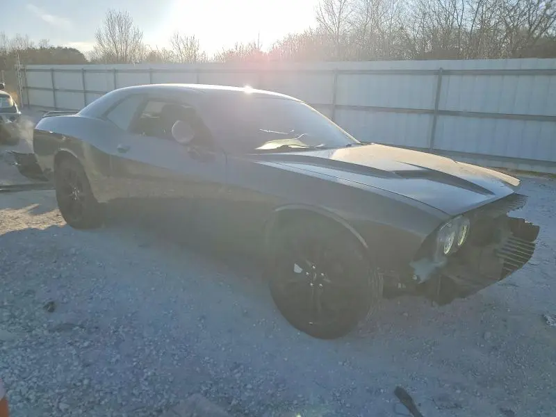 2018 DODGE CHALLENGER SXT  