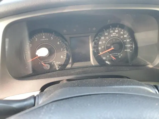 2017 TOYOTA SIENNA LE  