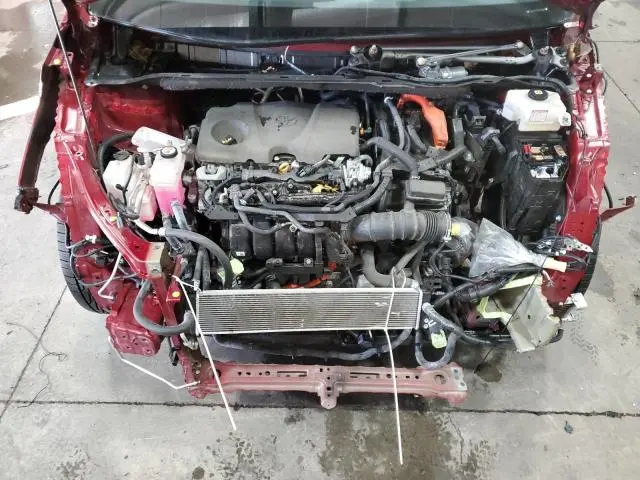 2022 TOYOTA SIENNA XLE  