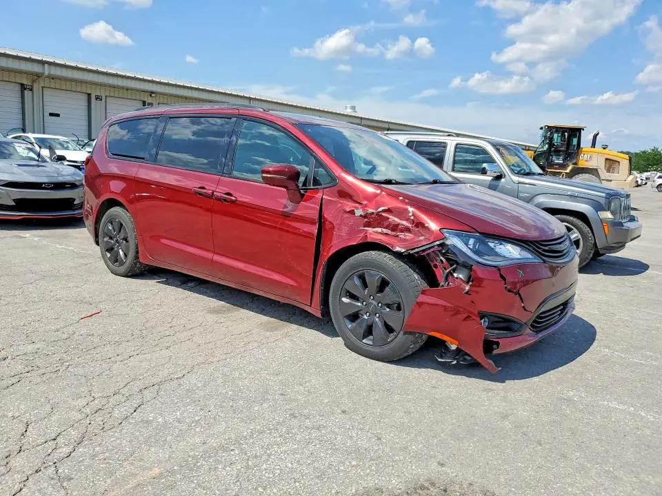 2019 CHRYSLER PACIFICA   
