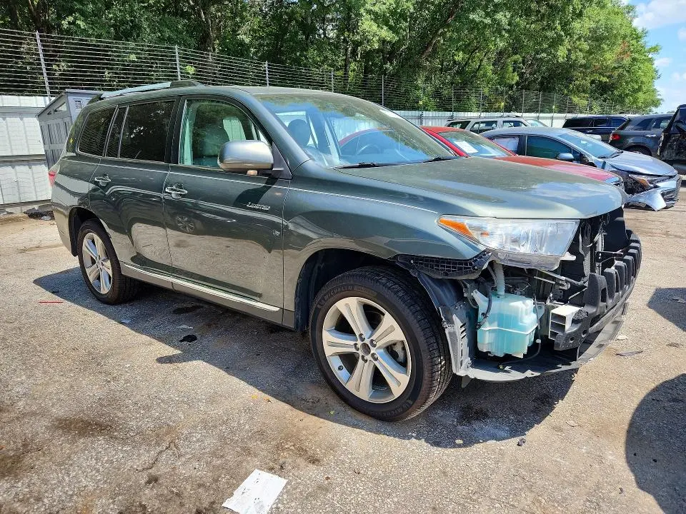 2013 TOYOTA HIGHLANDER LIMITED  