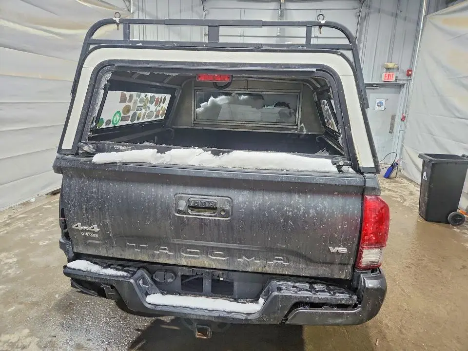 2023 TOYOTA TACOMA SR V6  