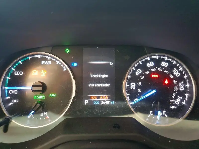 2021 TOYOTA RAV4 XLE  