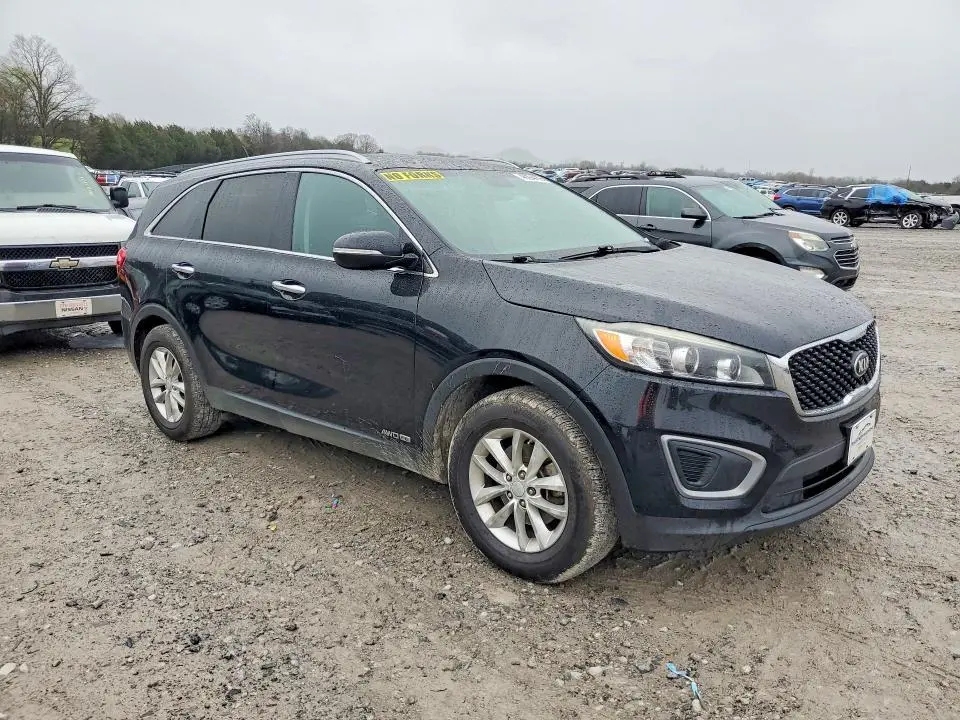 2017 KIA SORENTO LX V6  