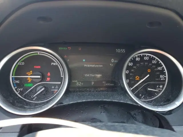 2021 TOYOTA CAMRY XLE  