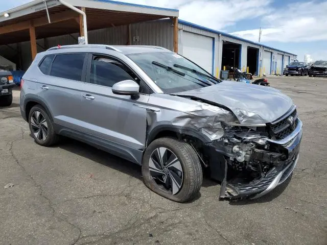 2024 VOLKSWAGEN TAOS SE  