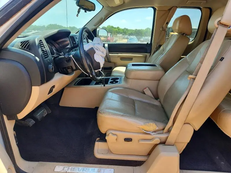 2011 CHEVROLET SILVERADO C1500 LT  