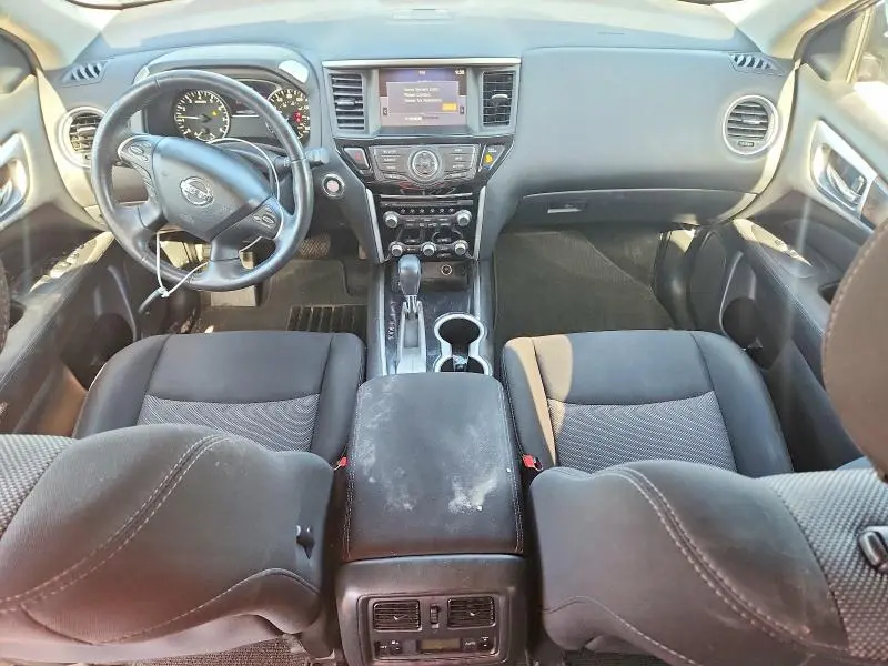 2017 NISSAN PATHFINDER SV  