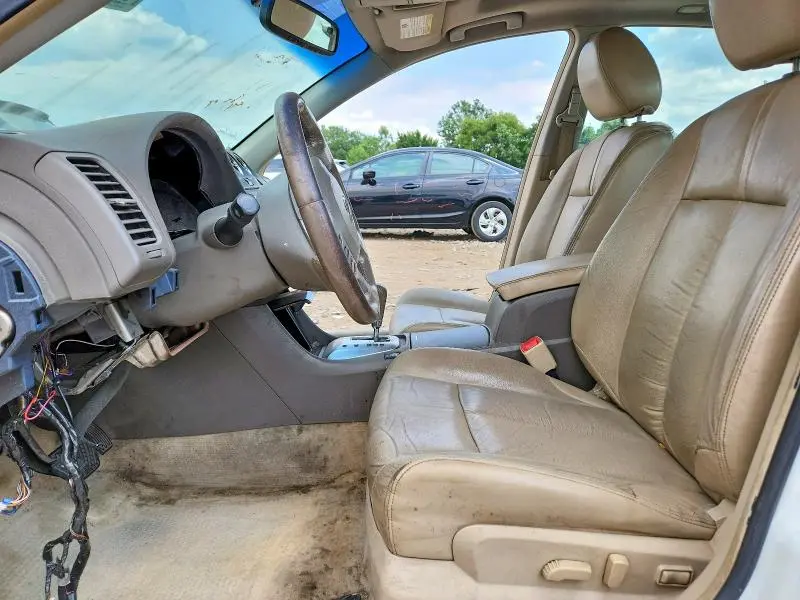 2010 NISSAN ALTIMA SR  