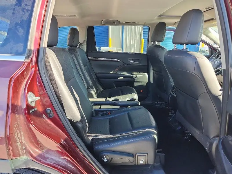 2014 TOYOTA HIGHLANDER LIMITED  