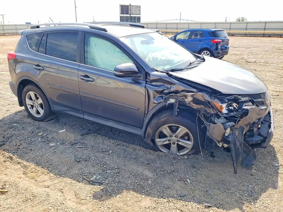 2014 TOYOTA RAV4 XLE  