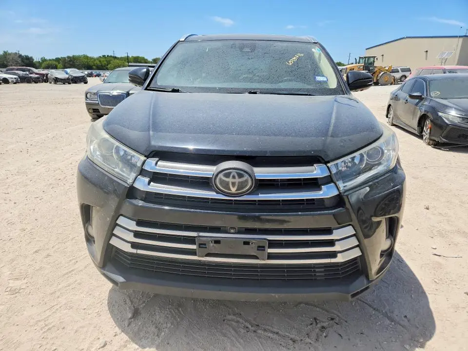 2017 TOYOTA HIGHLANDER LIMITED PLATINUM  