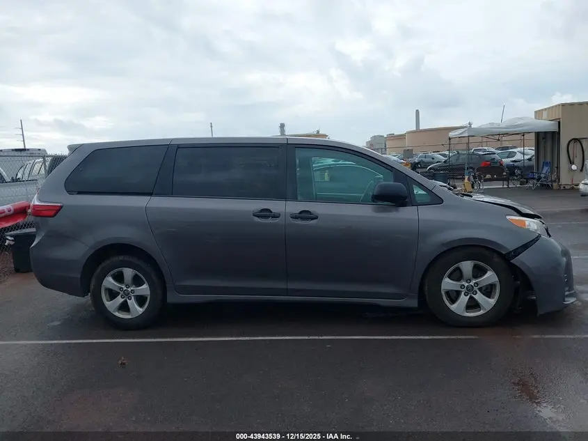 2020 TOYOTA SIENNA L