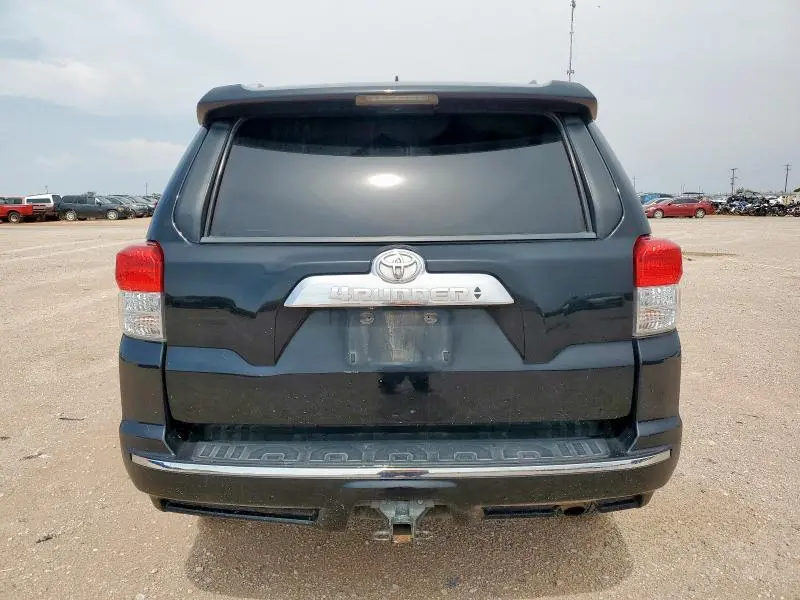 2010 TOYOTA 4RUNNER SR5  