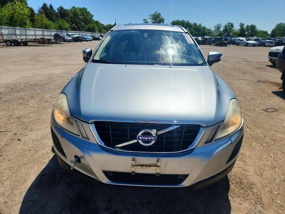 2013 VOLVO XC60 3.2  