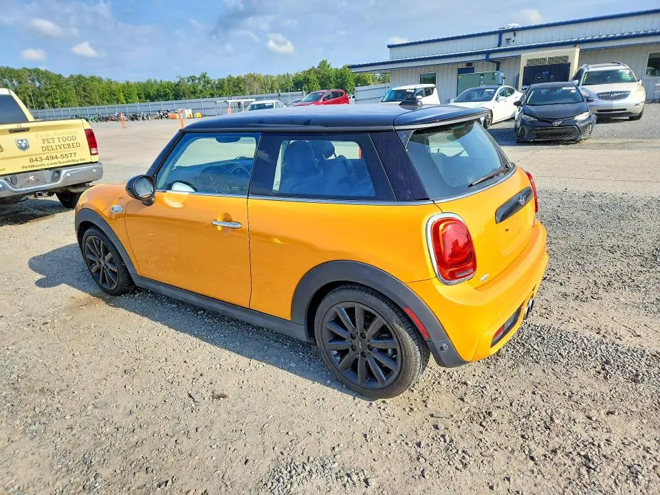 2015 MINI COOPER S  