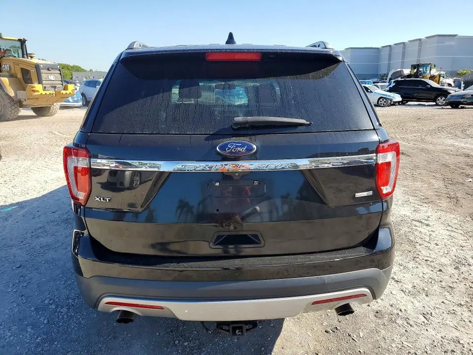 2016 FORD EXPLORER XLT  