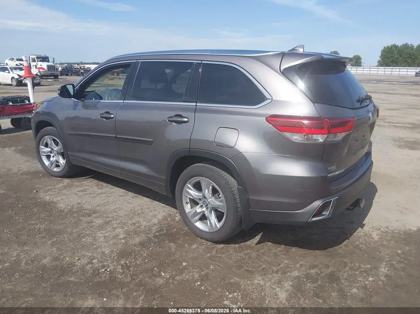 2017 TOYOTA HIGHLANDER LIMITED