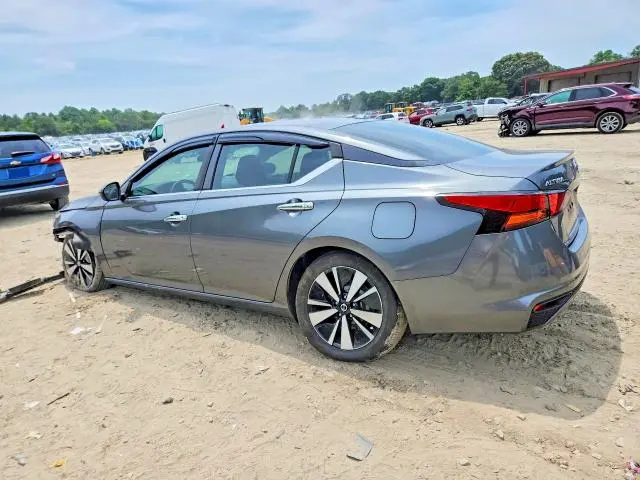2021 NISSAN ALTIMA SV  