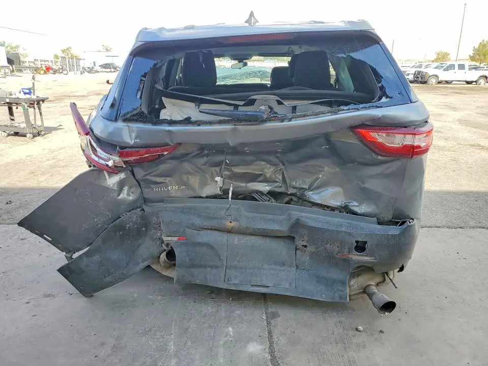 2019 CHEVROLET TRAVERSE LS  
