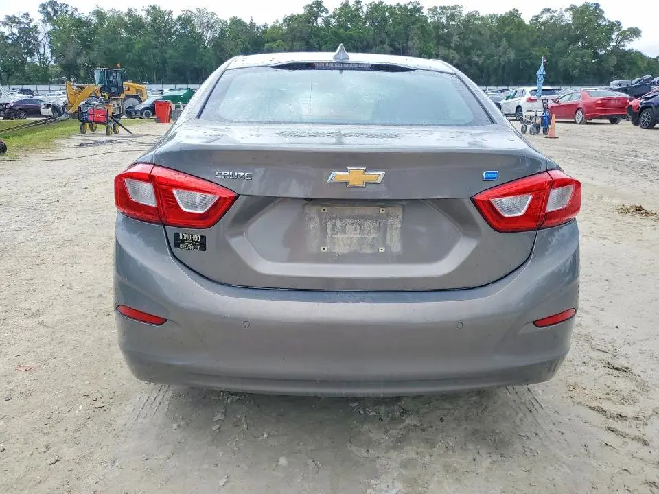 2017 CHEVROLET CRUZE LT  
