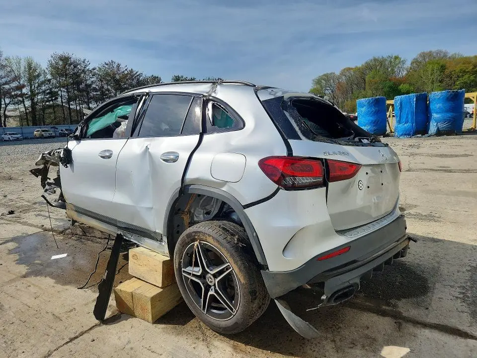 2022 MERCEDES-BENZ GLA   