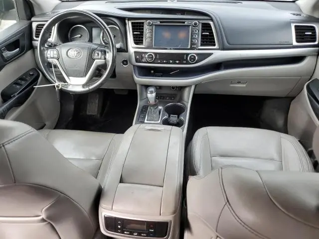 2015 TOYOTA HIGHLANDER XLE  