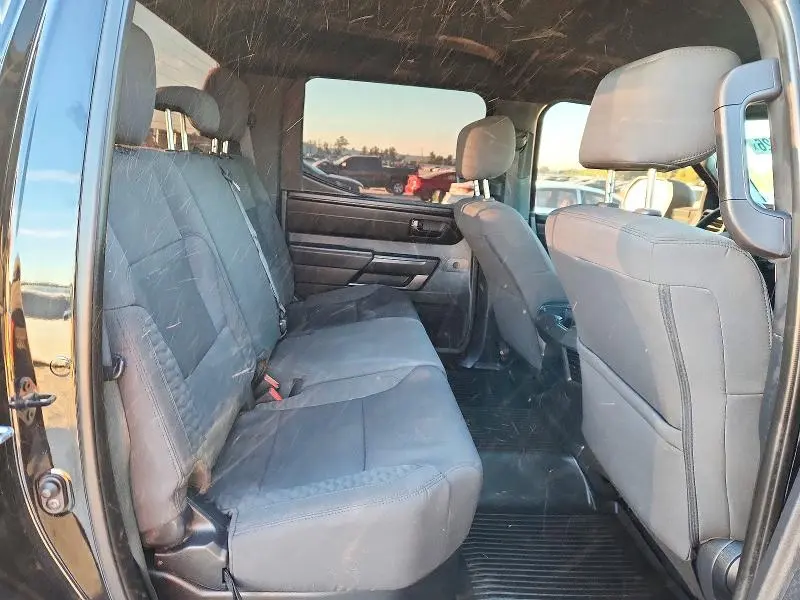 2026 TOYOTA TUNDRA SR  