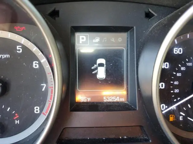 2017 HYUNDAI SANTA FE SE  