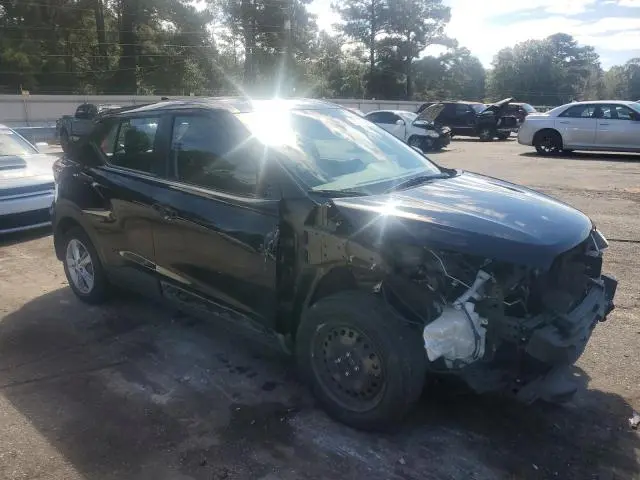 2021 NISSAN KICKS S  