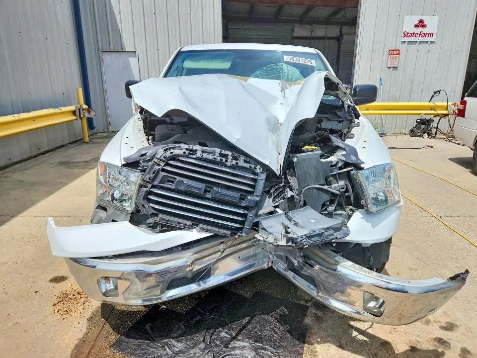 2014 RAM 1500 SLT  