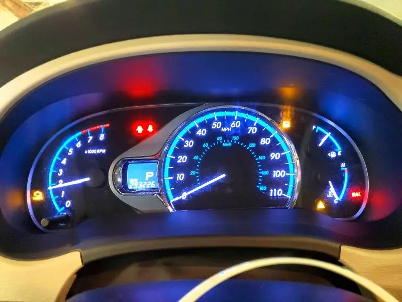 2011 TOYOTA SIENNA XLE 7-PASSENGER  
