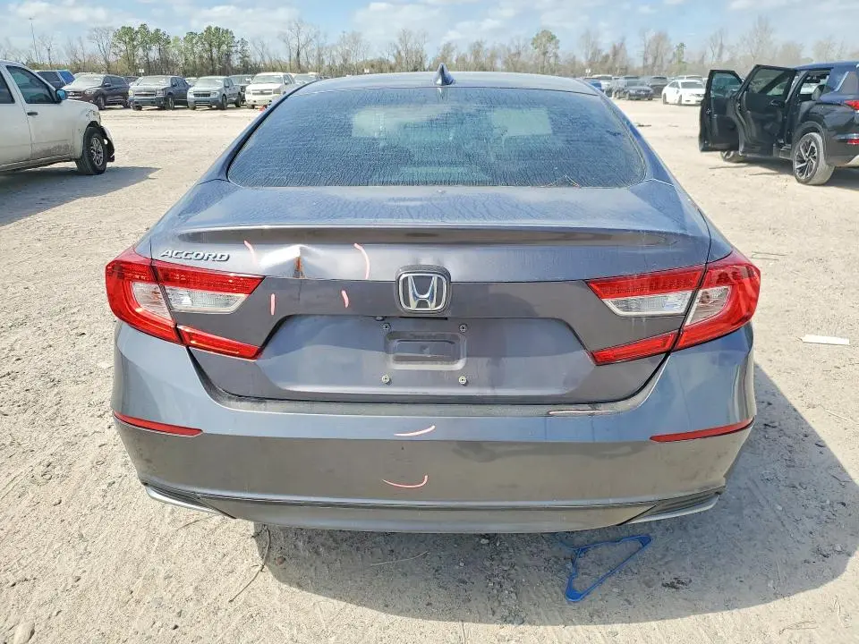 2018 HONDA ACCORD EX  