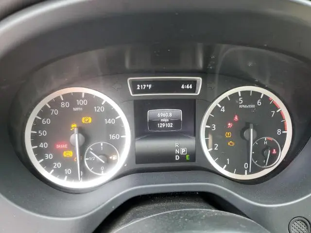 2018 INFINITI QX30 BASE  